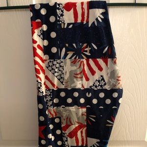 TC Lularoe Americana leggings GUC